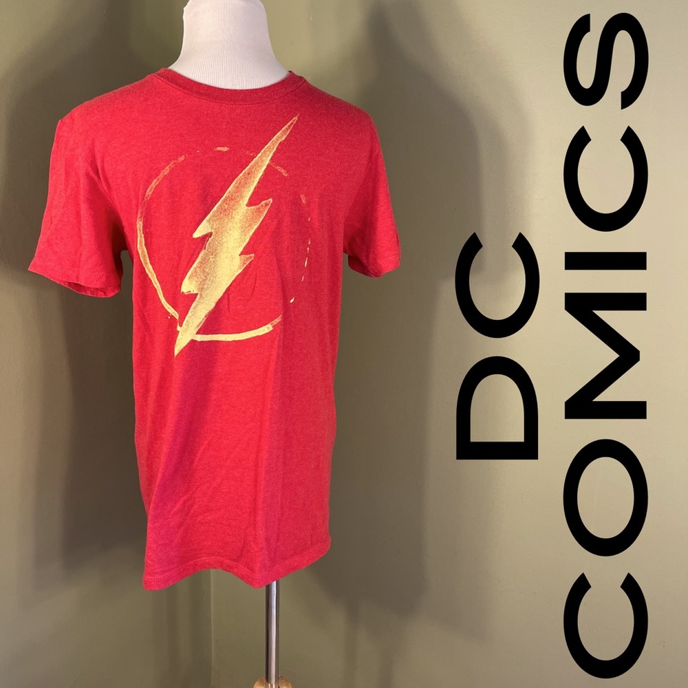 S DC Comic tee-shirt